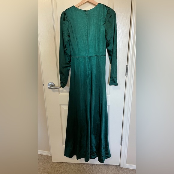Lulus emerald green bridesmaid dress - Picture 3 of 8